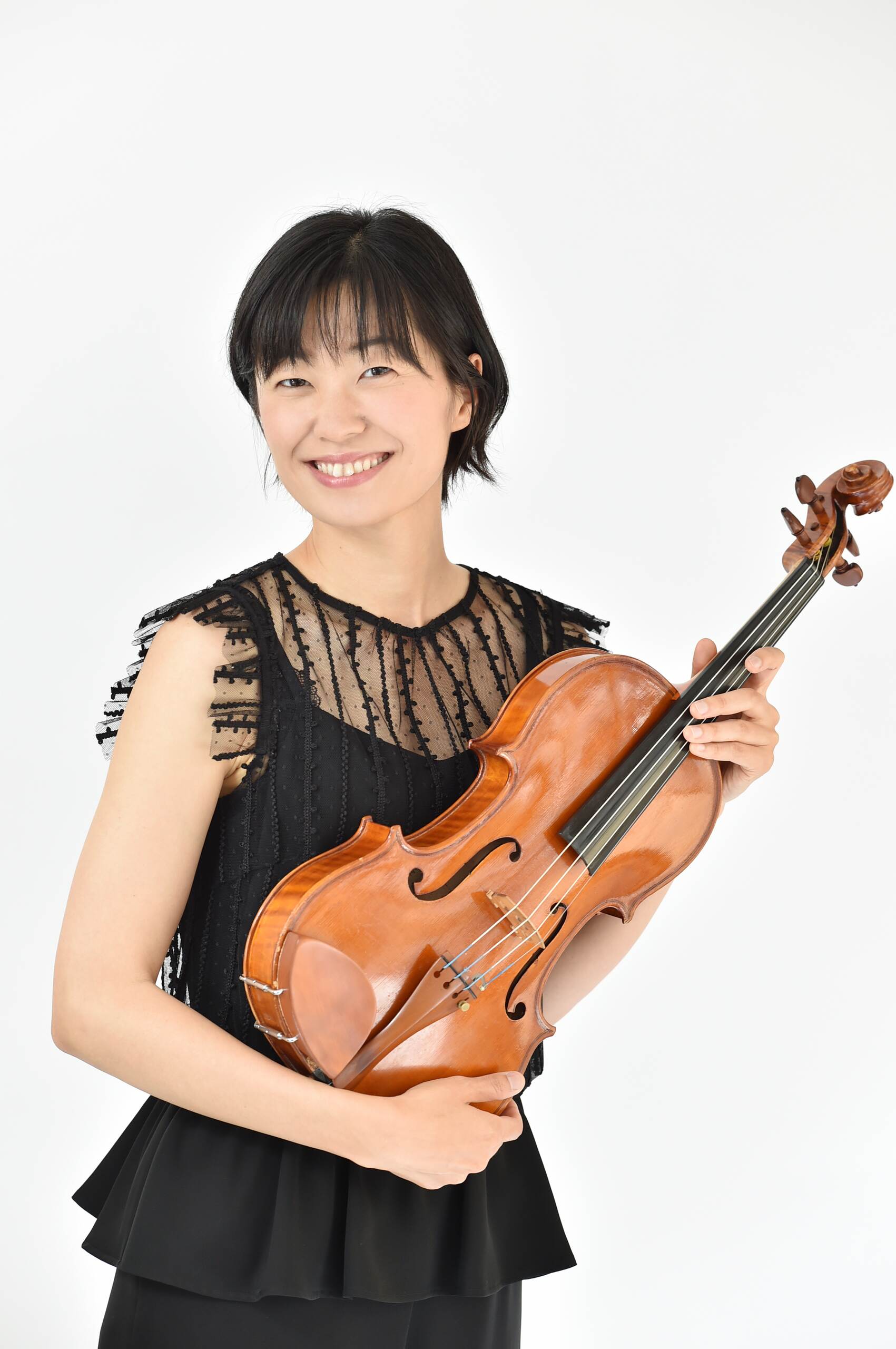 ヴィオラ小倉 由衣 (Yui Ogura)