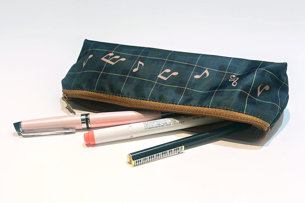 ●サイズ：6×20×4.5cm
●材質：ポリエステル