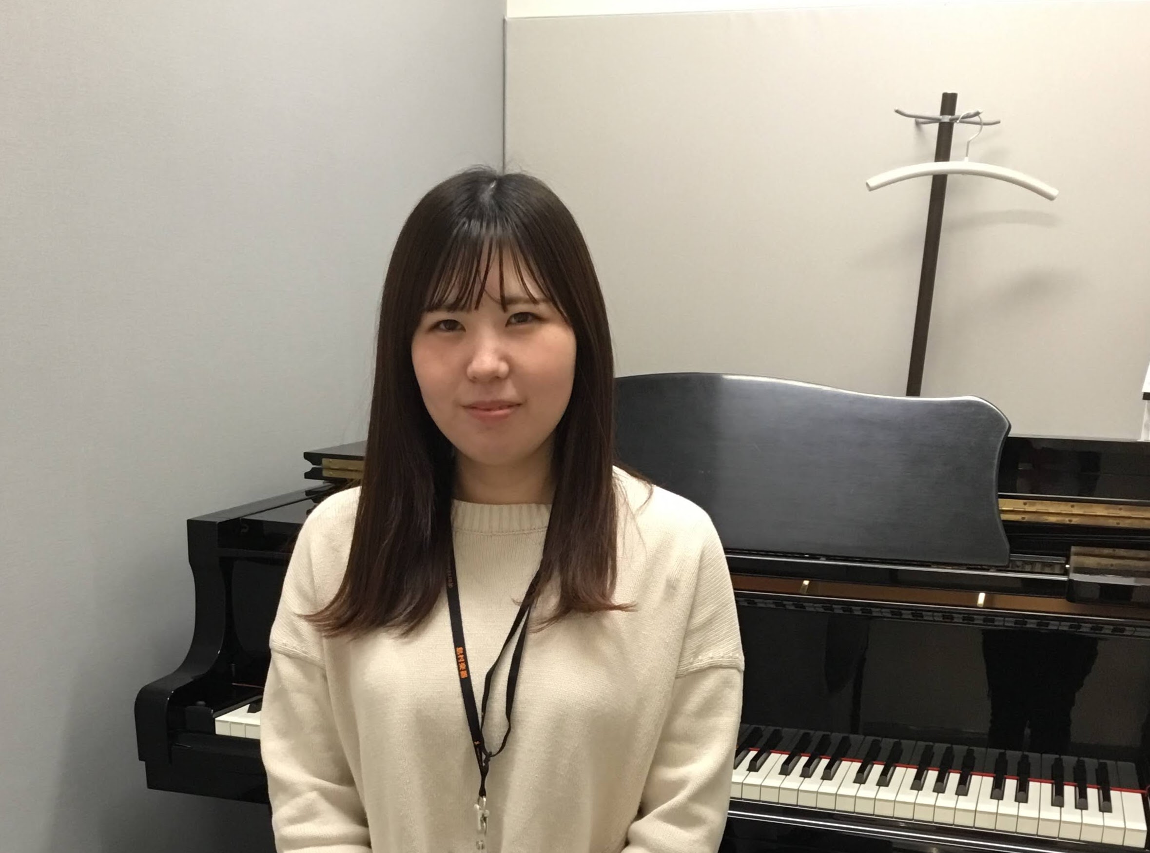 バイオリン・音楽教室担当二宮