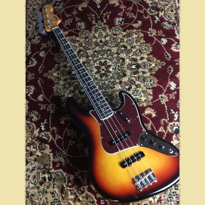 FenderAM VIN II 1966 JB R