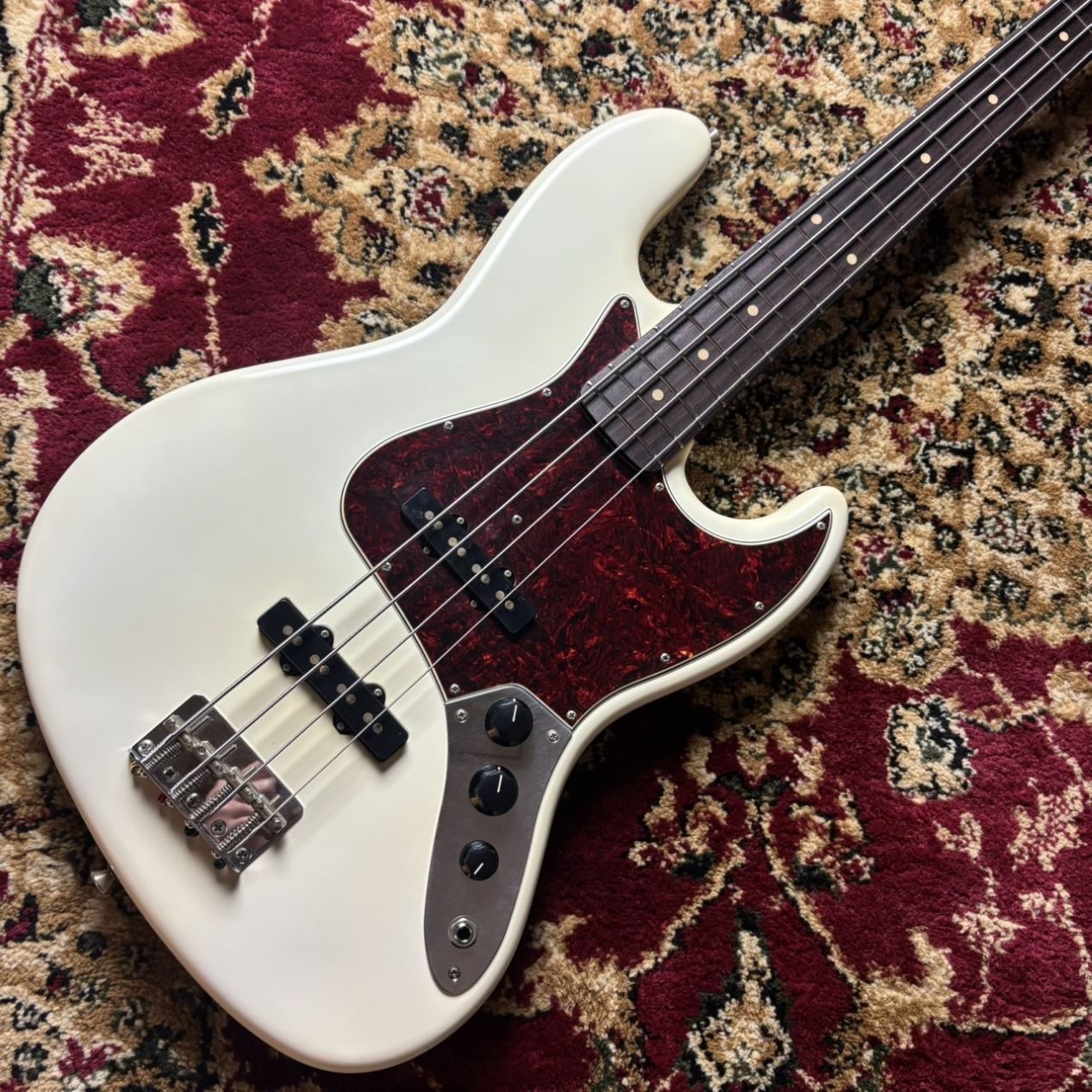 FREEDOM CUSTOM GUITAR RESEARCHO.S.Retro：JB：Olympic White