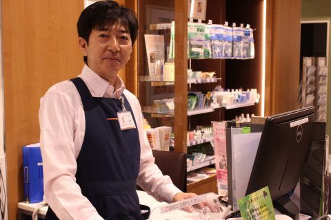 スタッフ写真 店長 小松