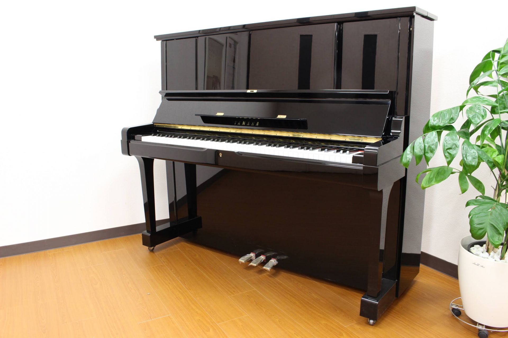中古アップライトピアノYAMAHA/UX3 ご成約済み