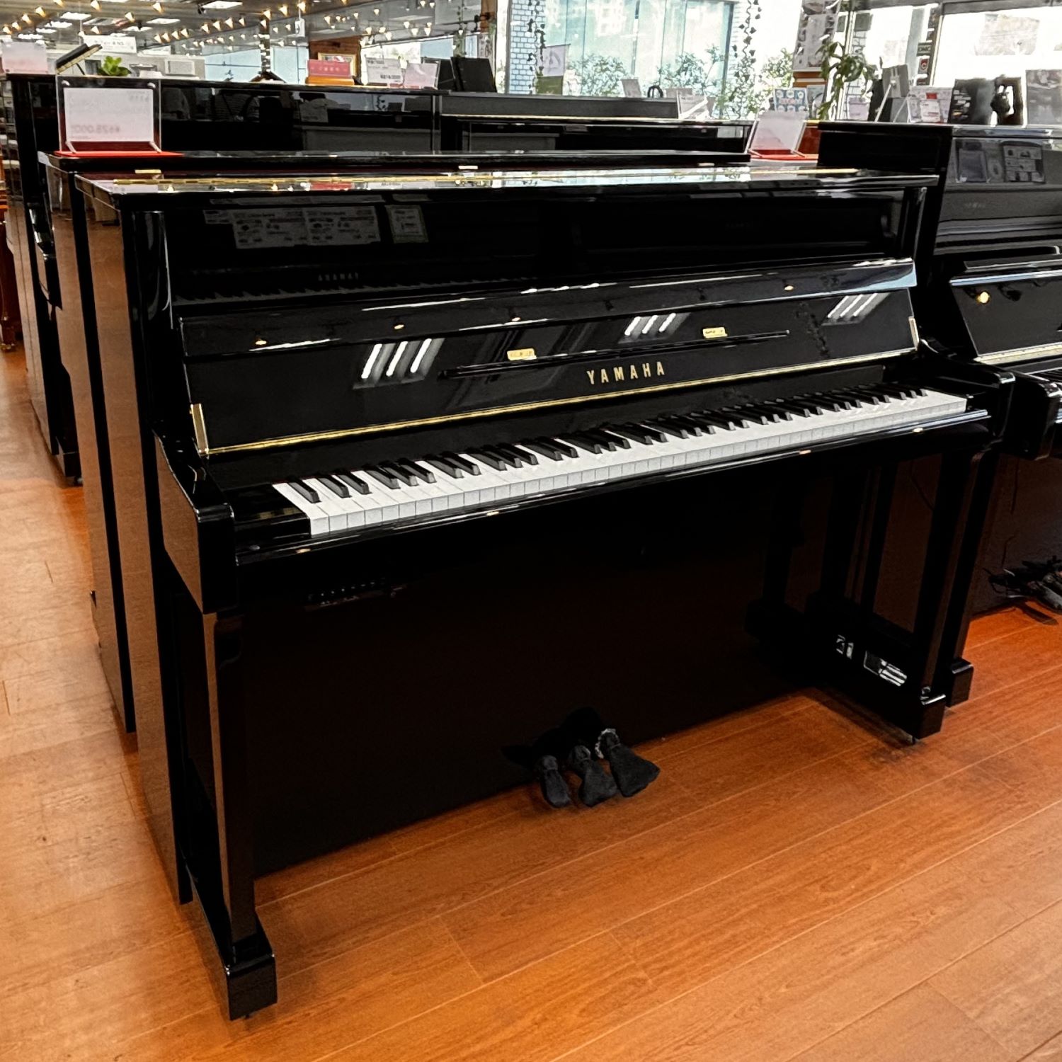 中古アップライトピアノヤマハ YC1SH