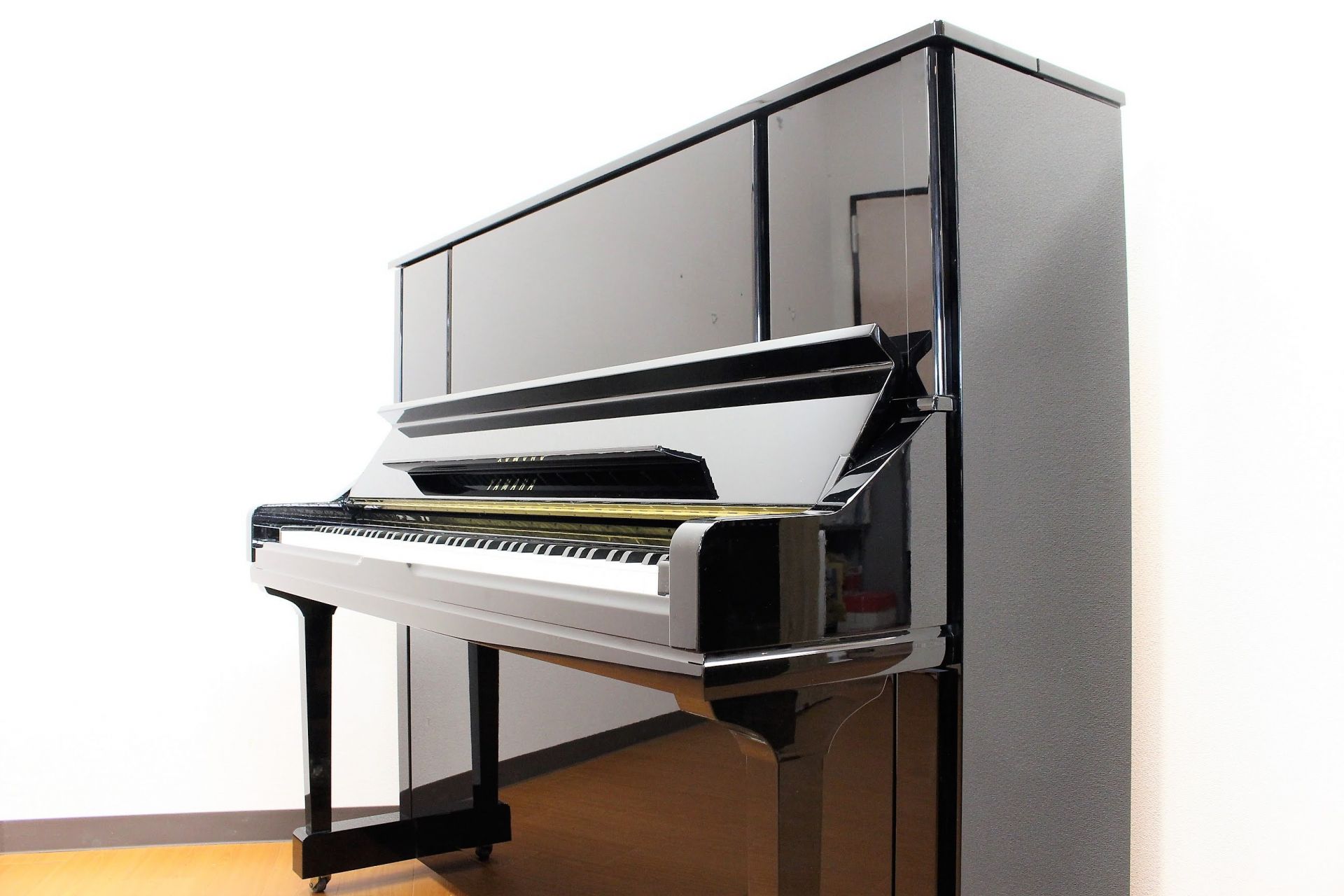 中古アップライトピアノヤマハ YU30