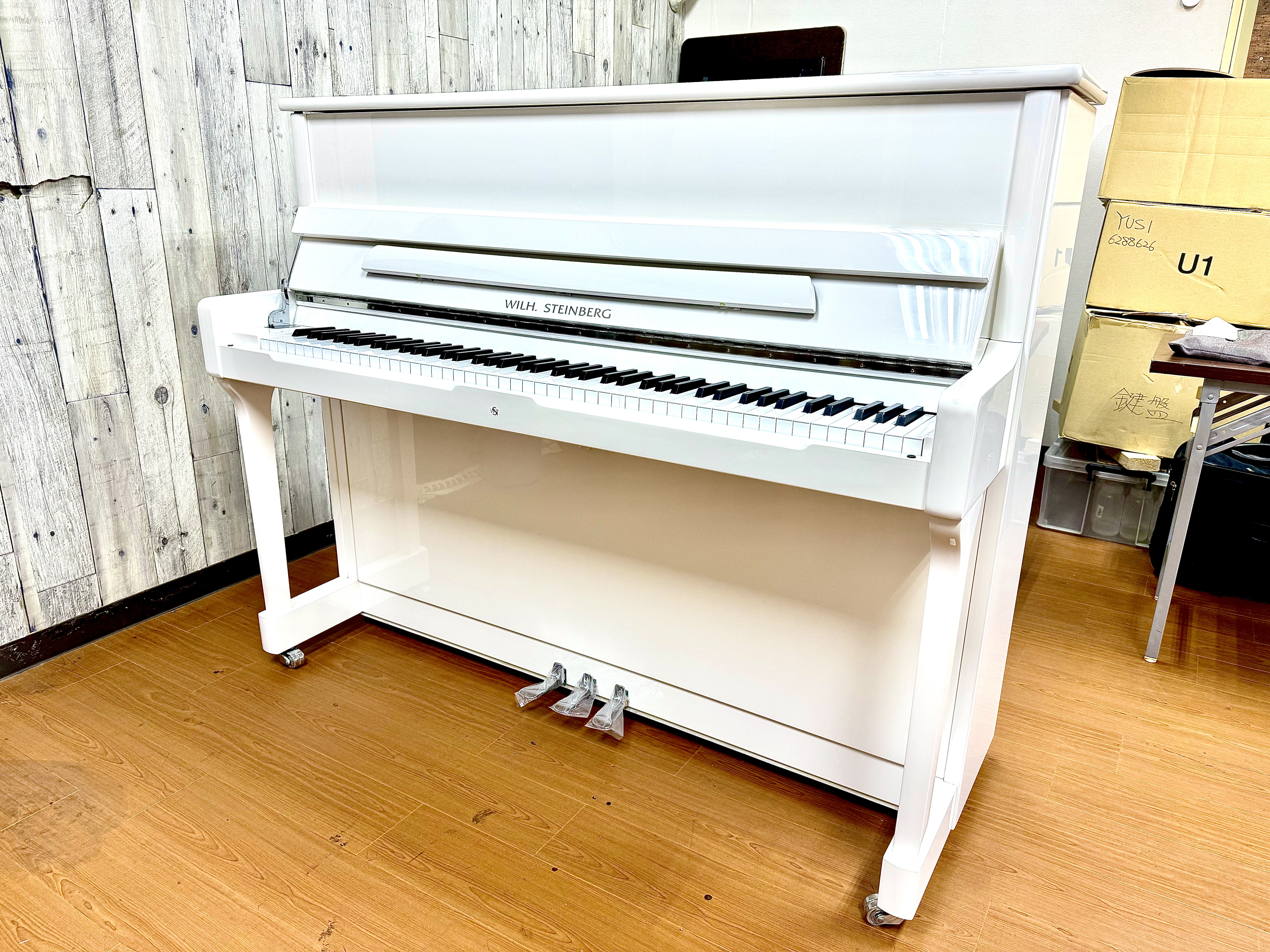 中古アップライトピアノWILH.STEINBERG　AT18DC(WH)