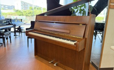 【2025年8月8日入荷】STEINWAY＆SONS Z114（ウォルナット）を島村楽器ピアノショールーム八千代店で。一生モノの響きを、その手で。