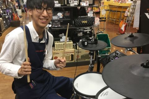 スタッフ写真 ドラム 脇坂 滉