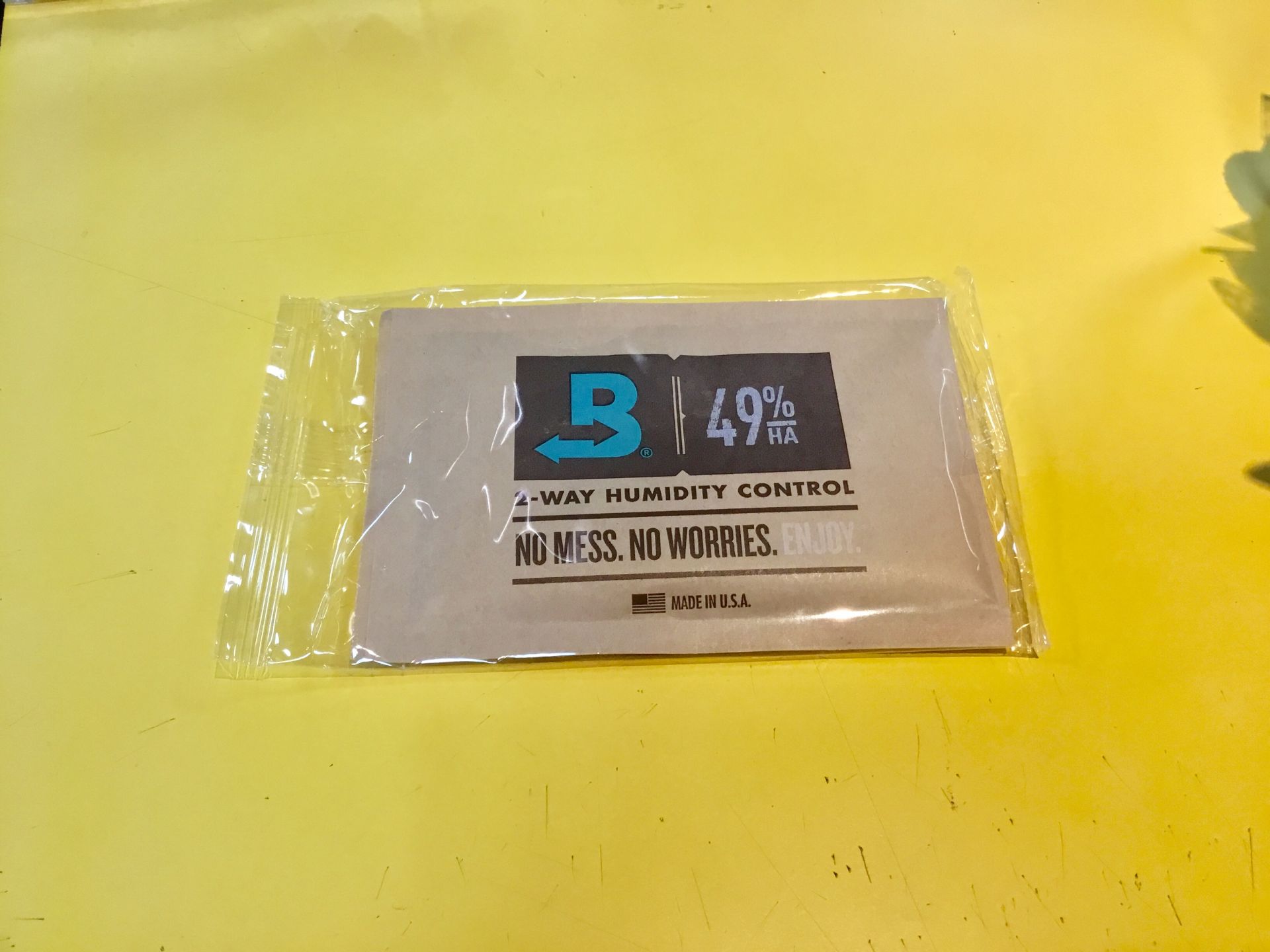 Boveda B49HA(湿度調整剤）入荷しました！！