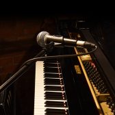 【イオンタウン四日市泊の2階】あなただけが創り出せる音楽空間を作ろう！ピアノ弾き語り教室のご紹介（11月末まで入会金50%OFFキャンペーン実施中）
