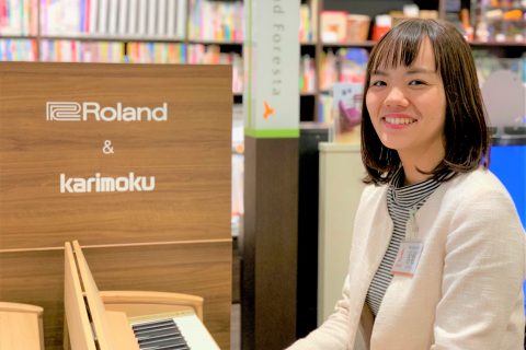 スタッフ写真 Roland Foresta(電子ピアノ) 白石