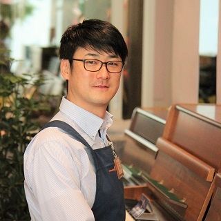 スタッフ写真 副店長/ピアノ 渋谷