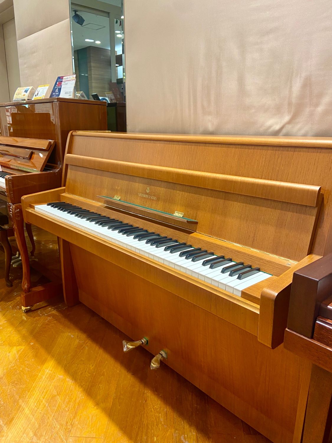 Steinway&SonsモデルF