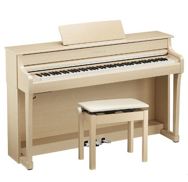 SCLP-8350 EM<br />
<br />
島村楽器×ヤマハのコラボレーションモデル、2024年最新版。新色の「ヨーロピアンメープル」<br />
センサーが進化したグランドタッチ・エス鍵盤と新音響システムにより、さらにグランドピアノのような演奏体験が可能に。<br />
<br />
￥198,000(税込)