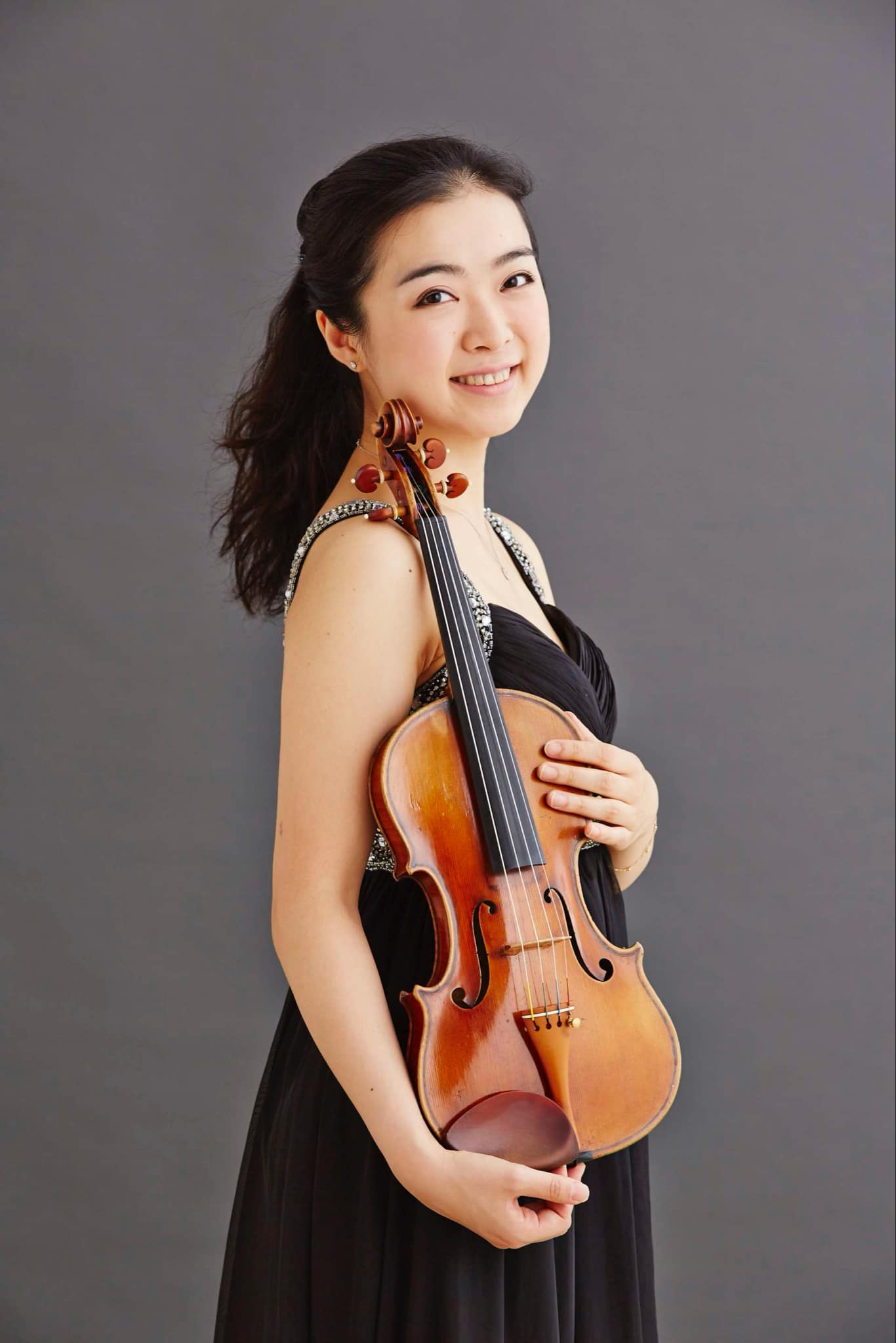 【プロフィール】