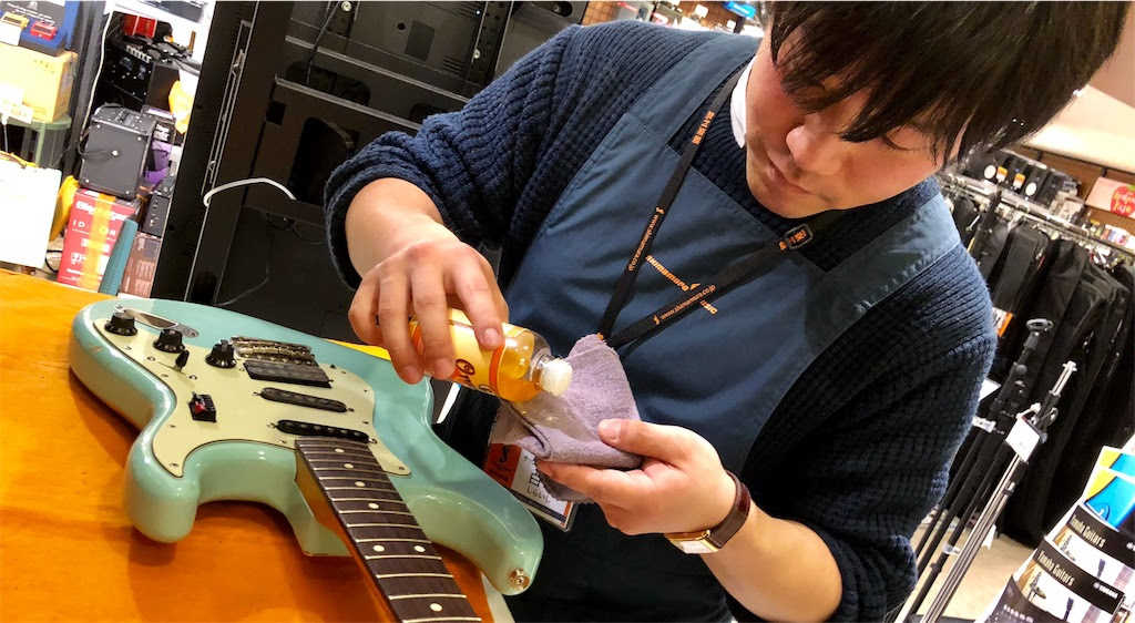 横浜ビブレ店 初めての弦選び18 楽器が嬉しい御手入れ道具編 横浜ビブレ店 店舗情報 島村楽器