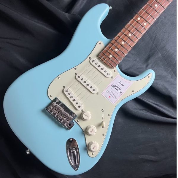 Fender Made in Japan Junior Collection Stratocaster エレキギター ストラトキャスター ショートスケール フェンダー 【 横浜ビブレ店 】<br />
<br />
￥ 119,130 税込<br />
<br />
