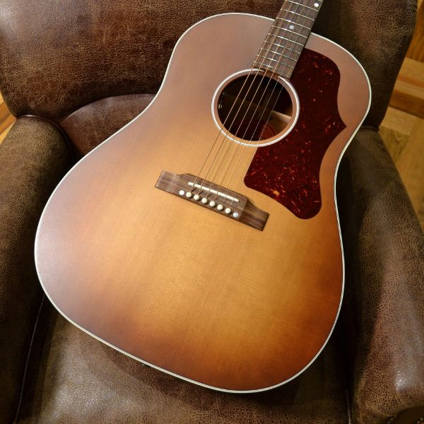 Gibson J-45 Faded 50s Sunburst エレアコ アコースティックギター オール単板 ギブソン 【 ららぽーと海老名店 】<br />
<br />
￥ 302,100 税込<br />
<br />
