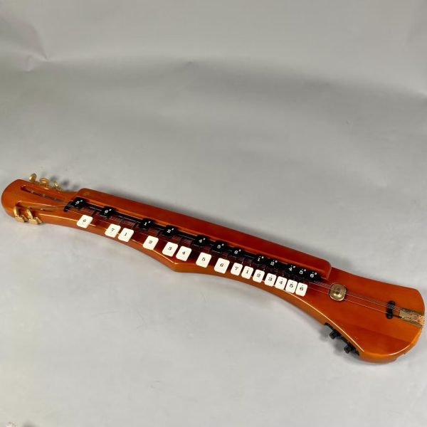 SUZUKI こはくアルト 電気大正琴 こはく アルト【展示品特価】 スズキ 【 ミーナ町田店 】<br />
<br />
￥ 65,700 税込<br />
