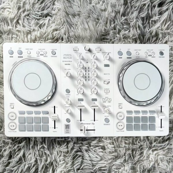 Pioneer DJ DDJ-FLX4-W【店頭展示品売り切り】【現物画像】12/14更新 パイオニア 【 ラゾーナ川崎店 】<br />
<br />
￥ 49,500 税込<br />
