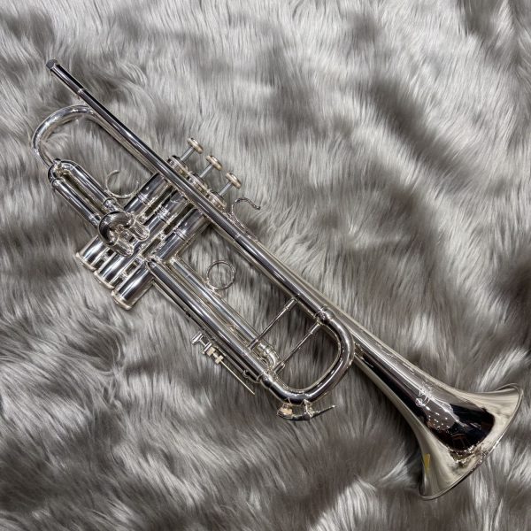 Bach Artisan Collection AB190S イエローブラス・シルバー仕上げ B♭ トランペットアルティザン 【当店技術者による検品済】 バック 【 横浜みなとみらい店 】<br />
<br />
￥ 730,550 税込