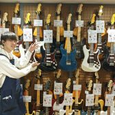 ギターベース選ぶなら横浜ビブレ店へ！　ギター・ベースコーナー紹介します