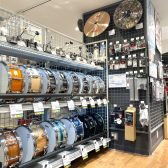 横浜ビブレ店　スネア・シンバル取り扱い開始しました！