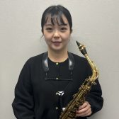 【講師インタビュー】火曜日サックス科:吉岡 花(よしおか はな)