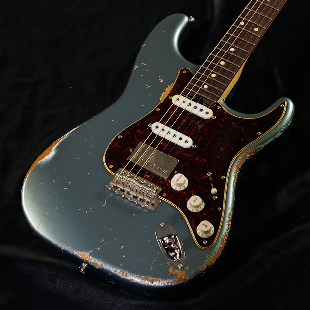 HST/SSH-Premium Aged Multilayer Ice Blue Metallic on White