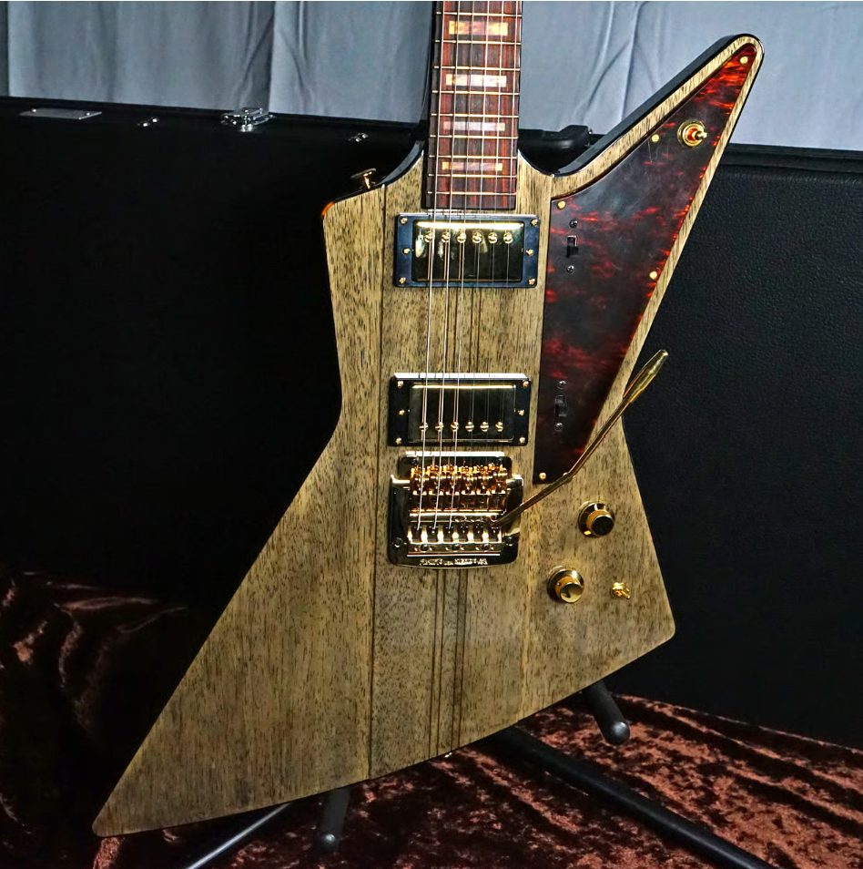 Kz Guitar Works　Kz EP 2H10 Korina Kahler Trans Black