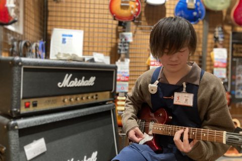 スタッフ写真 アンプ/エフェクター 星 健太郎