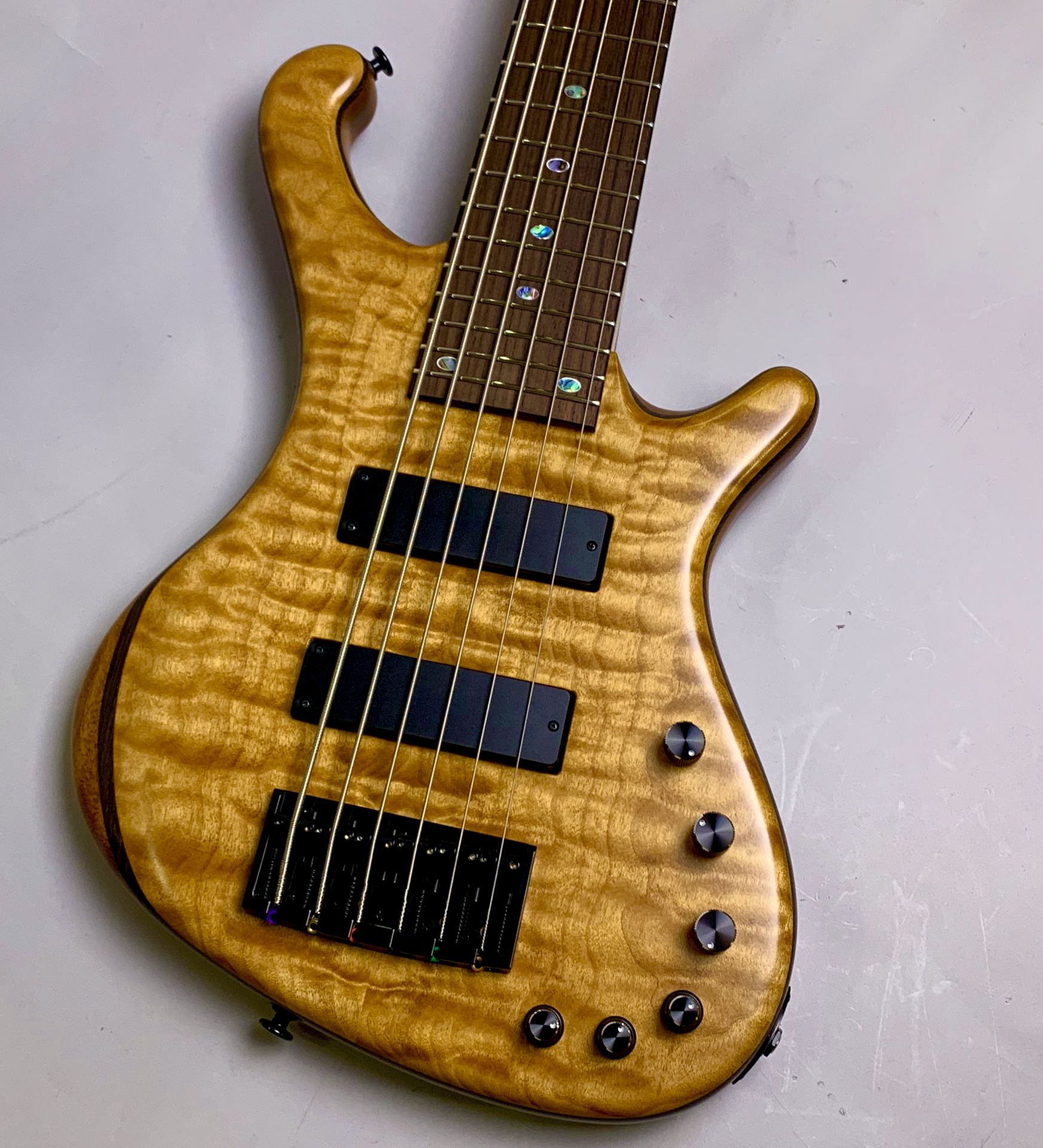 *Dulake Flatの6弦仕様がついに発売！実機を見れるのは神奈川県では当店のみ！ FREEDOM CUSTOM GUITAR RESEARCHの新製品Dulake Flat 6stが当店に入荷しました！ 店頭では実際にお試しいただけます。 ぜひお気軽にご来店ください！ |*ブランド|*型名|* […]