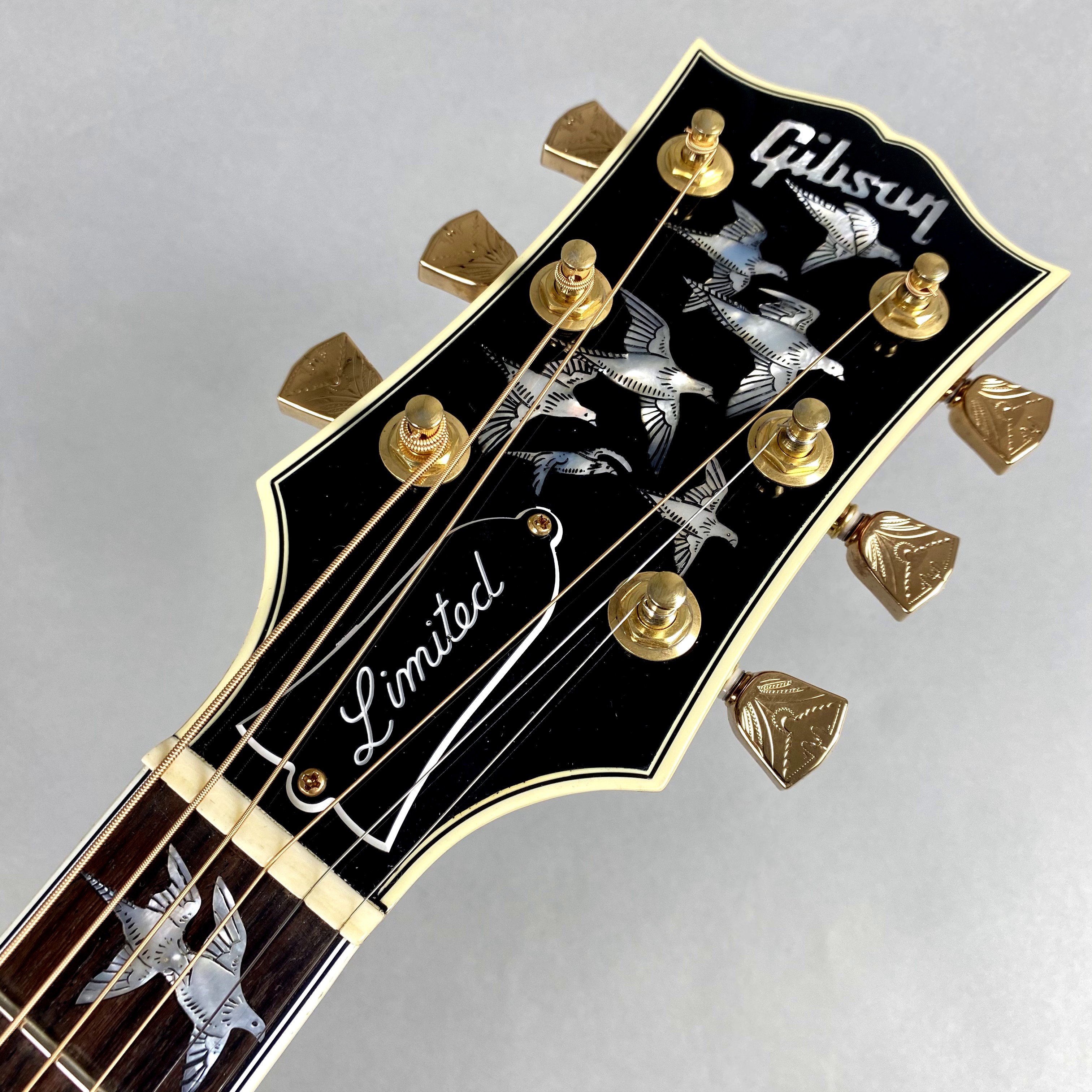 Gibsonアコースティックギター【アウトレットセールのご案内】
