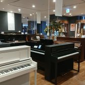 電子ピアノ選びはCoaska Bayside Stores 横須賀店へ!!アップライトピアノ・中古ピアノも展示しています