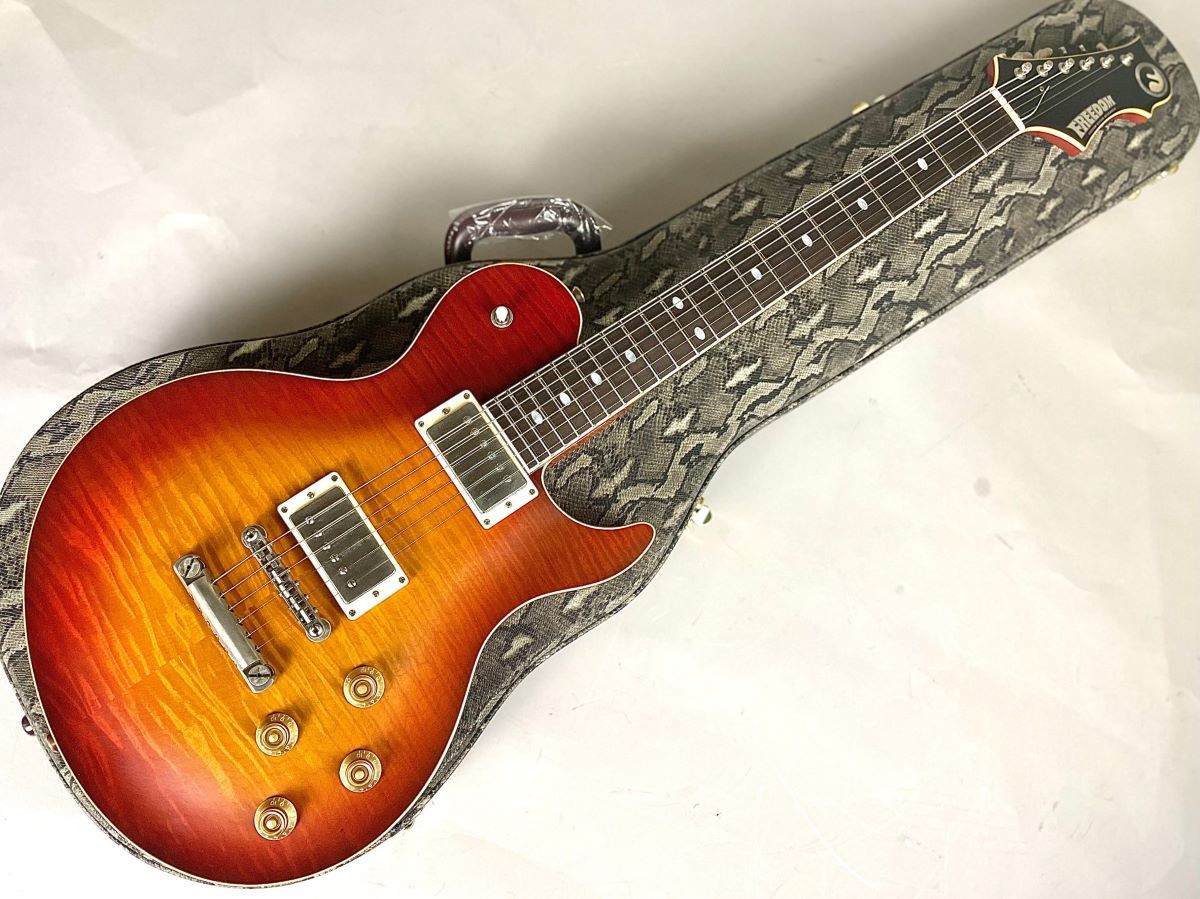 フリーダムの原点。これぞ至高のエレキギターOrder Style RRC-02 Honey Burst Played Finish 艶