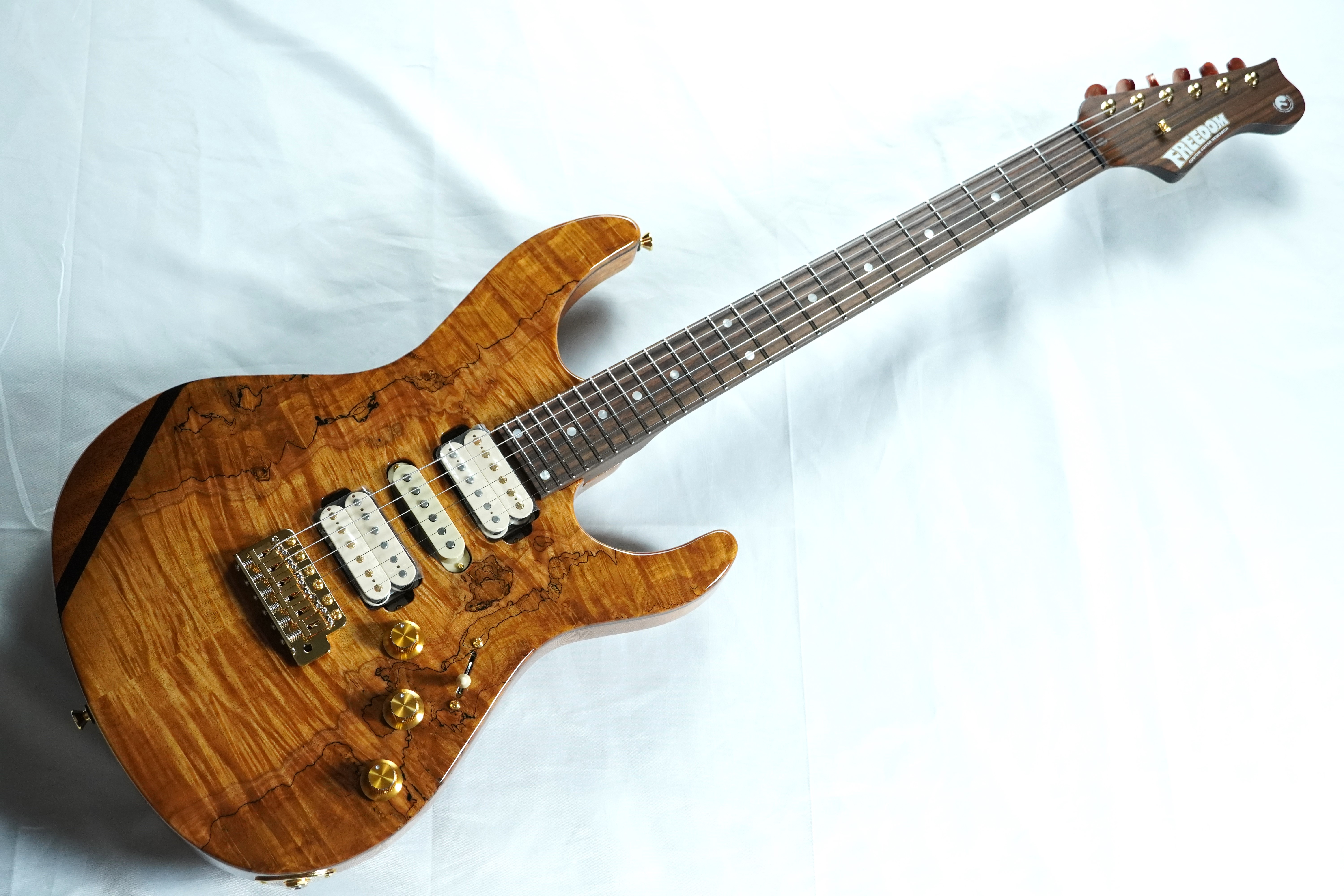 製作中エレキギターOrder Style EZa FT Rose Neck /Vintage Yellow Natural