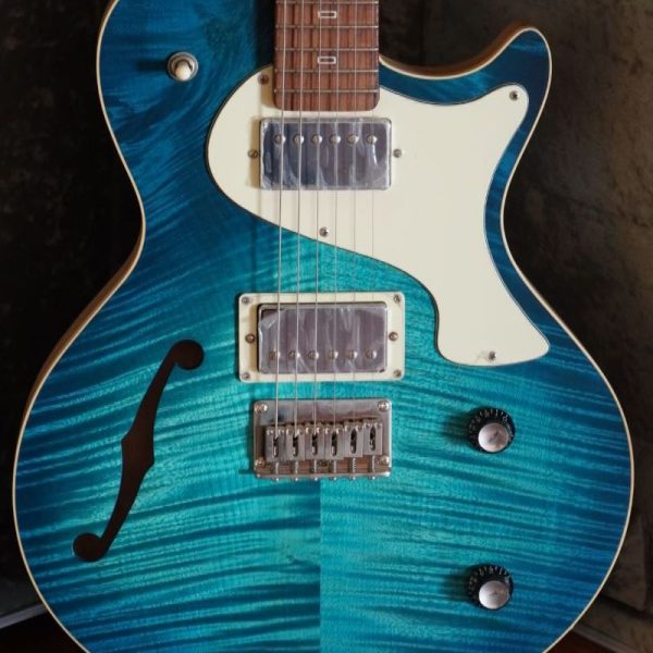 PJD Guitars Carey Elite F -Royal Blue Burst- Ash/Flame Maple/Roasted Maple Neck<br />
￥390,500→￥312,400