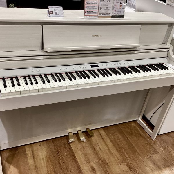 Roland LX705GP<br />
￥216,700(税込)→特価￥173,400(税込)