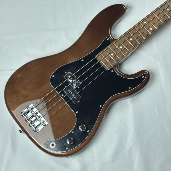 Fender Made in Japan Hybrid II Precision Bass Walnut Matching Head 【2023新色・当社限定】<br />
通常売価￥158,400(税込)<br />
→期間限定特価￥136,400(税込)