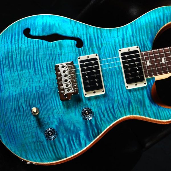 PRS CE 24 Semi-Hollow /Carroll Blue<br />
※当商品に関しましては別途担当スタッフ石川までお問い合わせください。