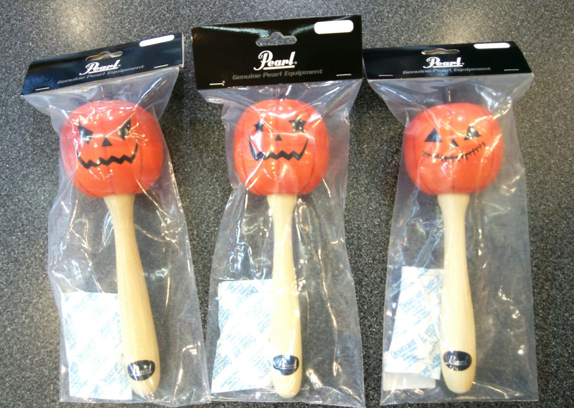 ハロウィンに仮装したマラカス入荷-Pearl新商品-