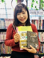 *超簡単！誰でもできる！]]ゼロから学べる楽譜とリズムの読み方レッスン 皆さんこんにちは。ソルフェージュインストラクター平林ちえです。 何となく独学で楽譜読んでいるけど、これで合っているのかな？]]TAB譜はわかるけど五線譜だとよくわからない等、]][!!楽譜やリズムに関してお悩みはありませんか？! […]