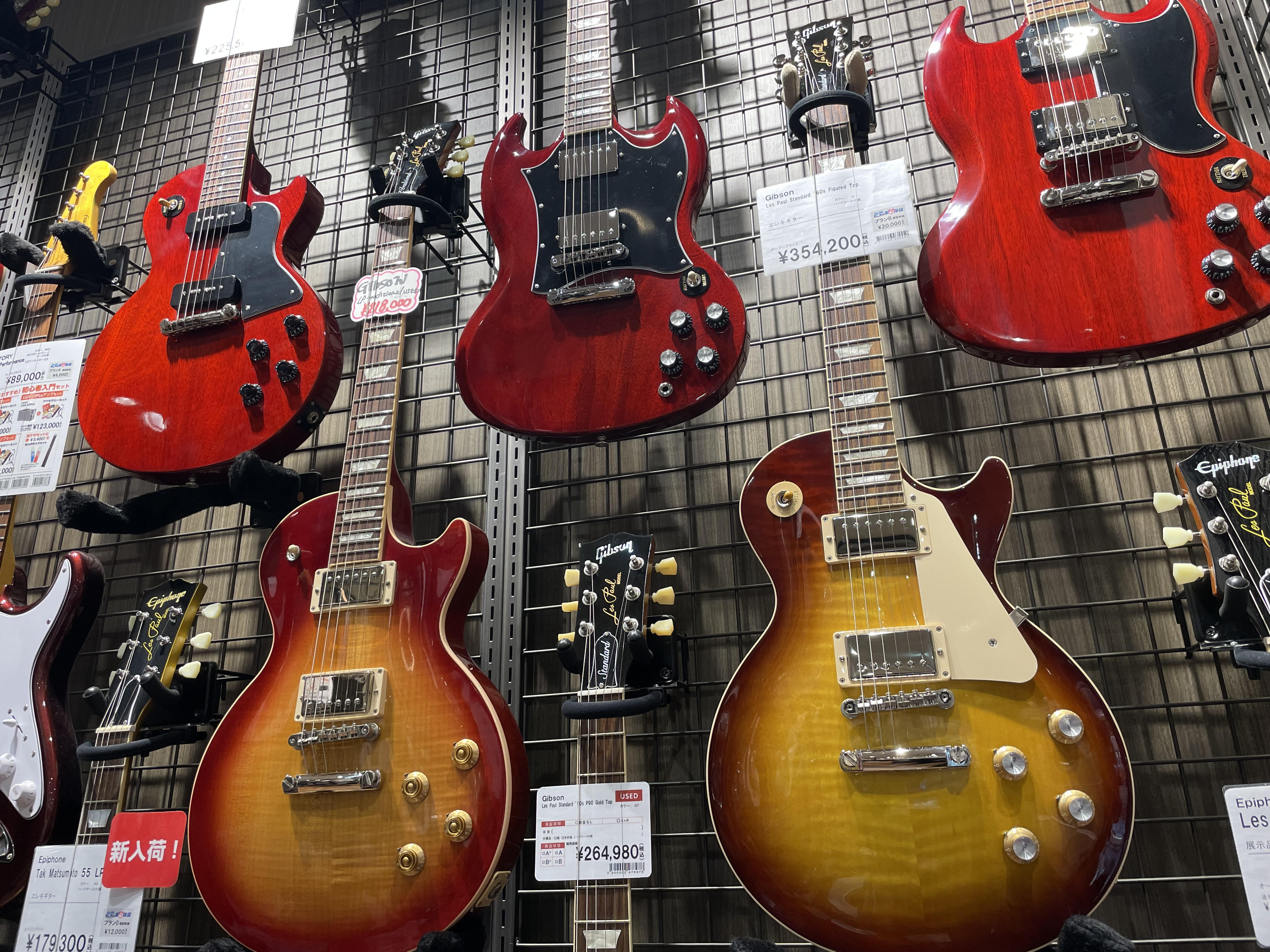 こんにちは。ギター担当の高橋です。 2025年12月9日現在のギブソン・エピフォンの在庫状況のご案内です。 冬のHOTなラインナップ！ユーカリが丘店に大集合しました！ 一年頑張ったご褒美に！　36回分割無金利もご利用頂けます。 是非店頭まで！webからも購入可能です♪ こちらのページでは一部をご紹介 […]