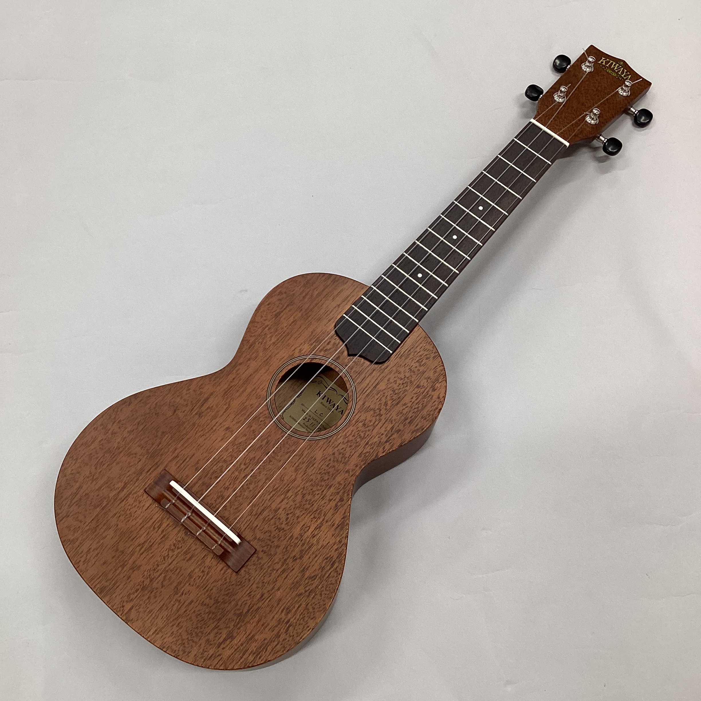 コンサートウクレレLC【KIWAYA LUNAシリーズ】