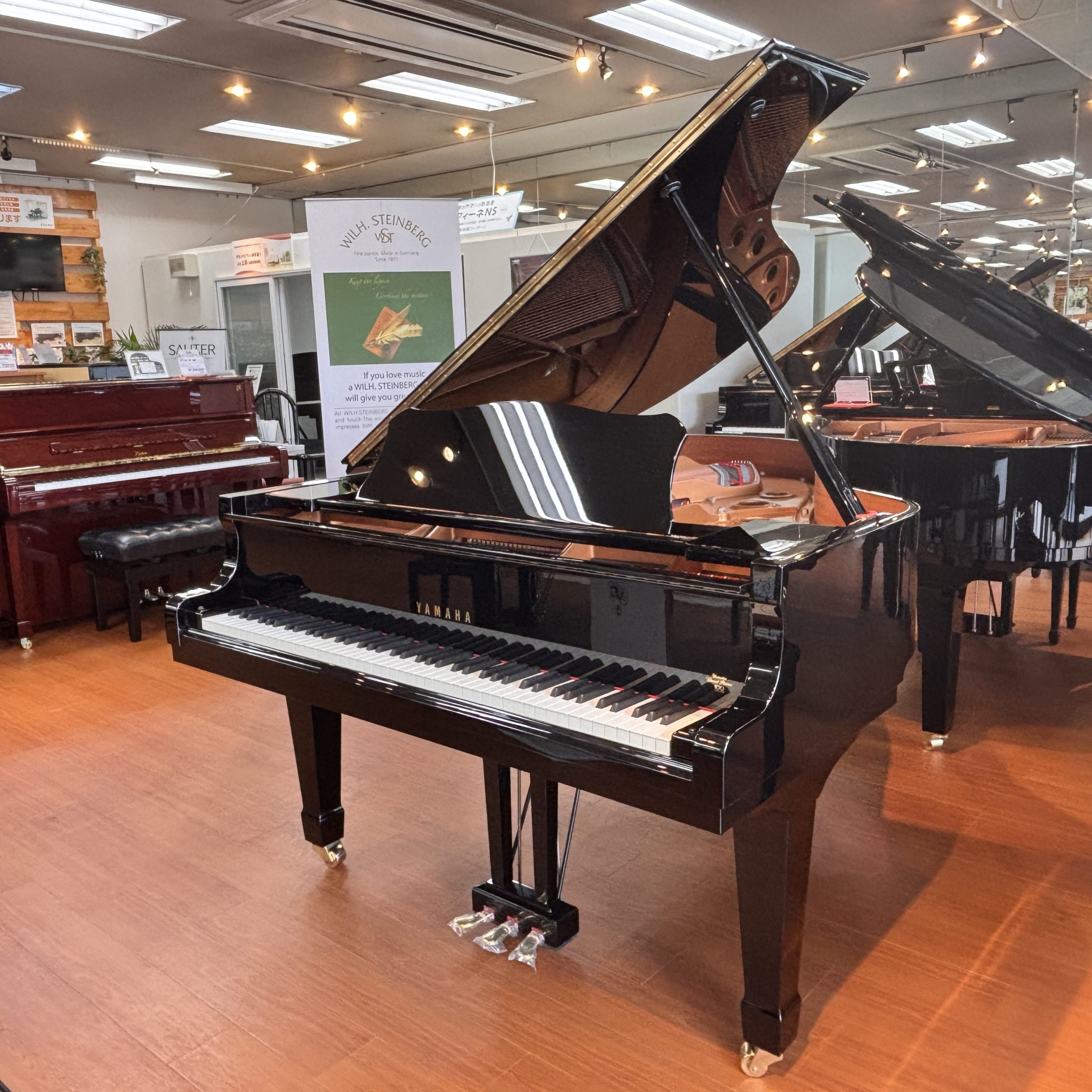 中古グランドピアノヤマハ　C3AE