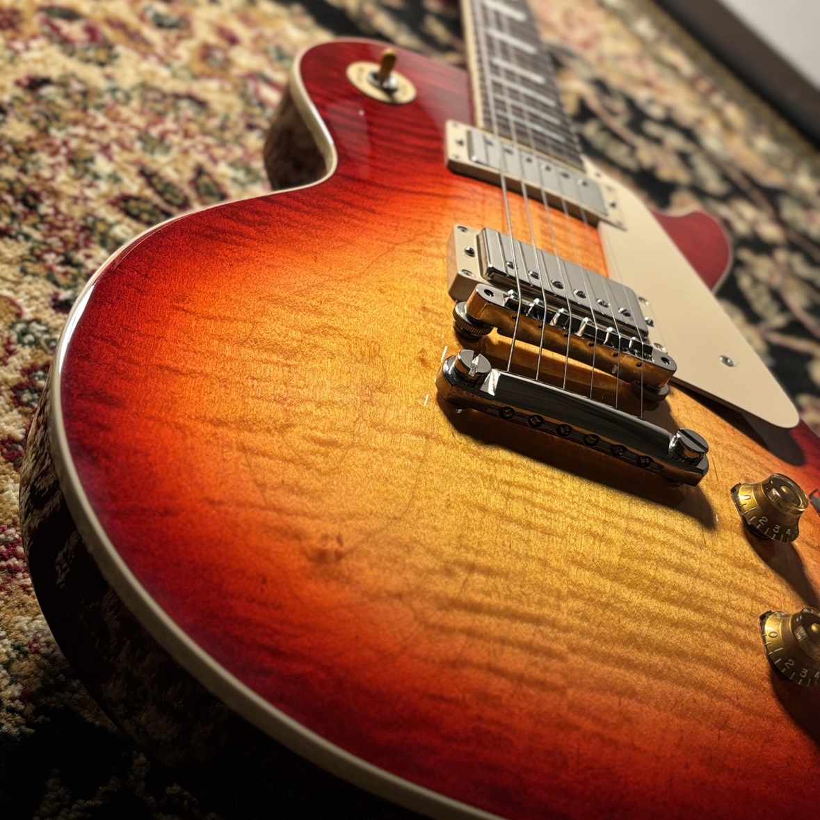 alfatone ビザールギター(レスポールタイプ)3ts color 2026/10/07更新🎸】レスポールタイプ！取り揃えております