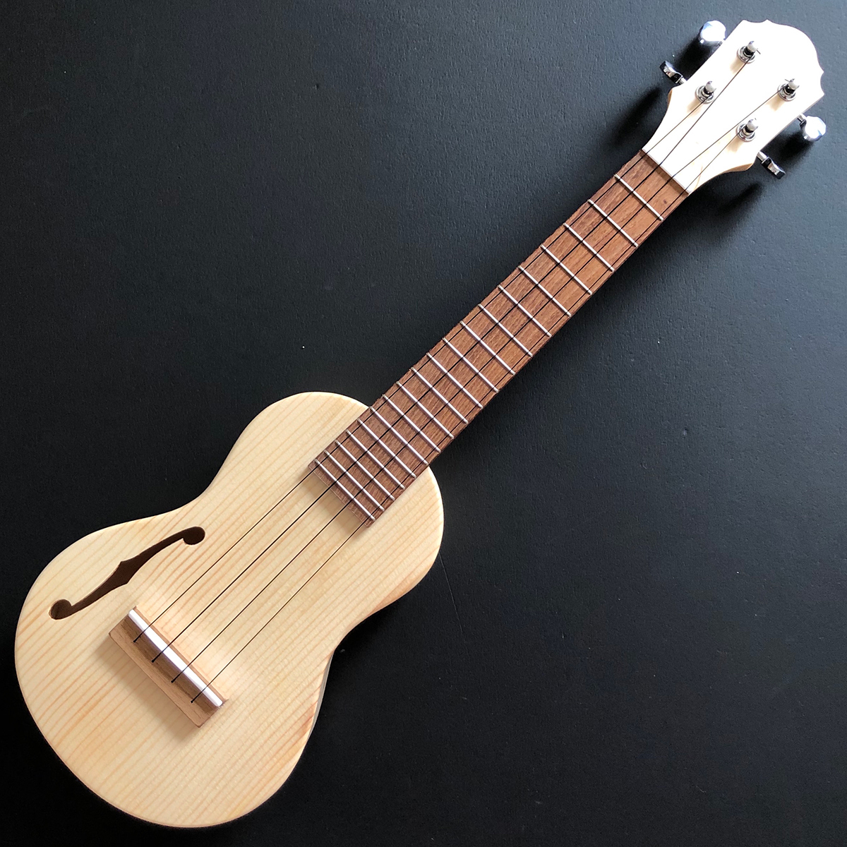 QUIAMThroughneck SopranoF