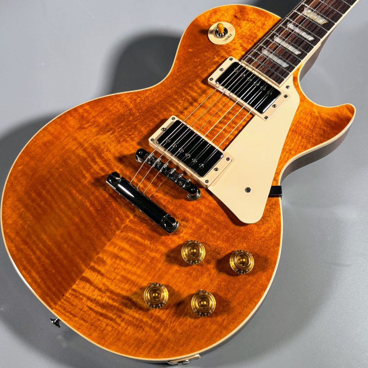 【新品】
Gibson Les Paul Standard '50s Honey Amber レスポールスタンダード【現物写真】【約4.13kg】

￥354,200 
