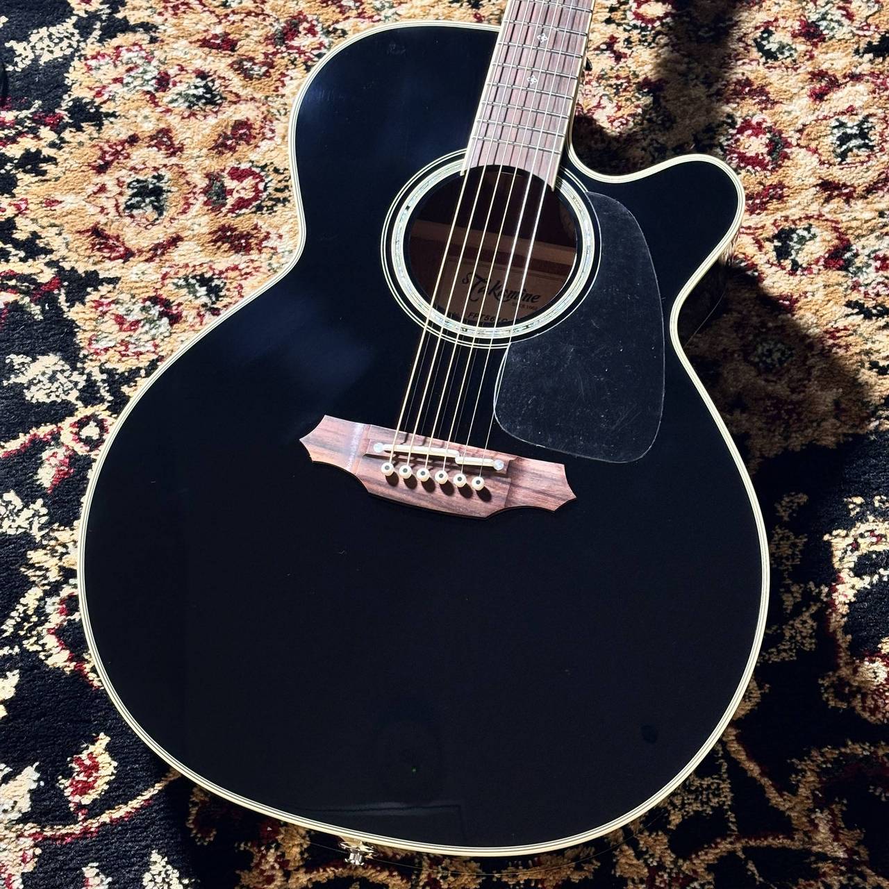 【新品】
Takamine FPT561C BL【現物画像】

￥161,700 