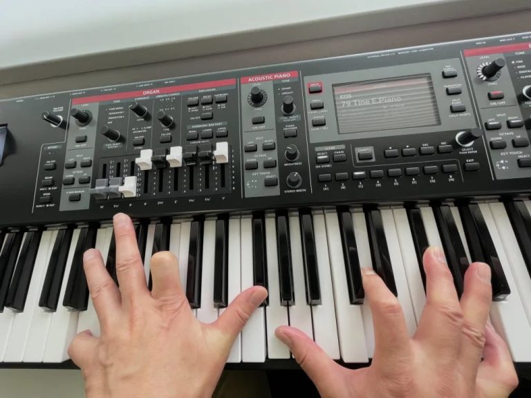 シンセのピアノ・エレピ系プリセット音色をプロっぽく弾くコツ